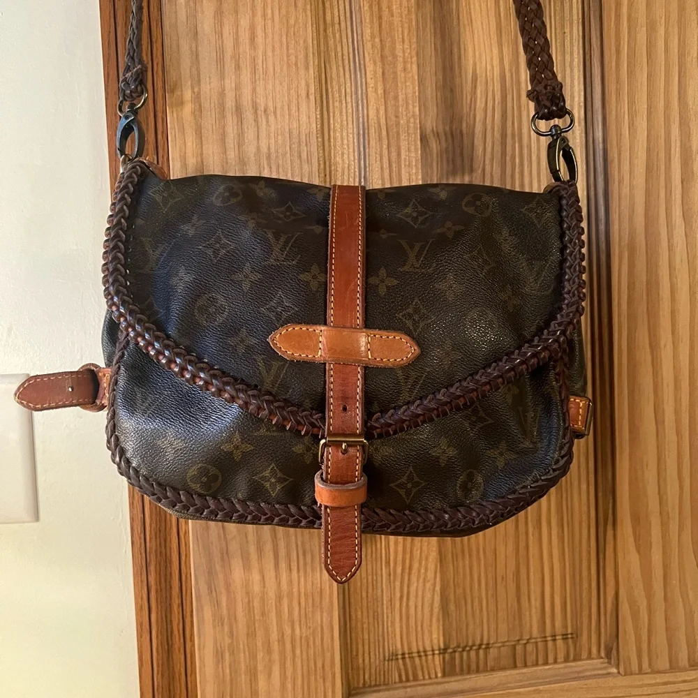 Louis Vuitton Dark Brown Monogram Crossbody Bag - Picture 10 of 11